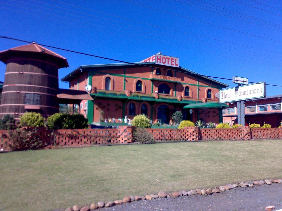 Hotel Blumenpark Rio Negro  Exterior photo
